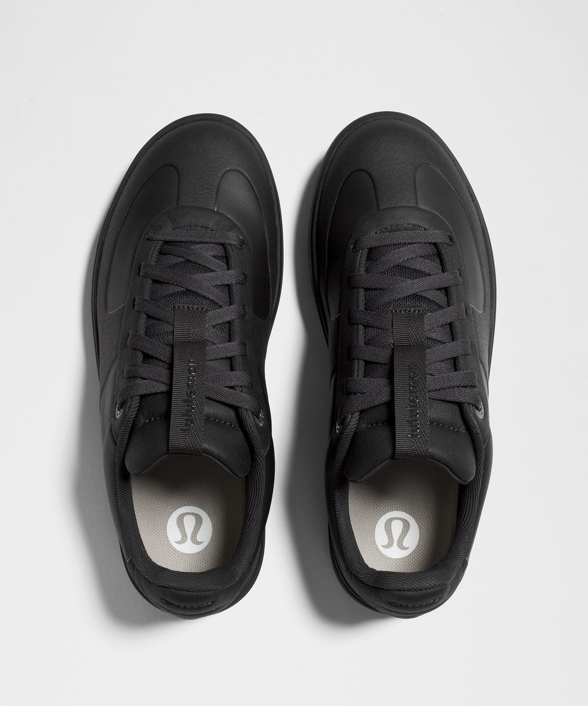 Black/Black/Black