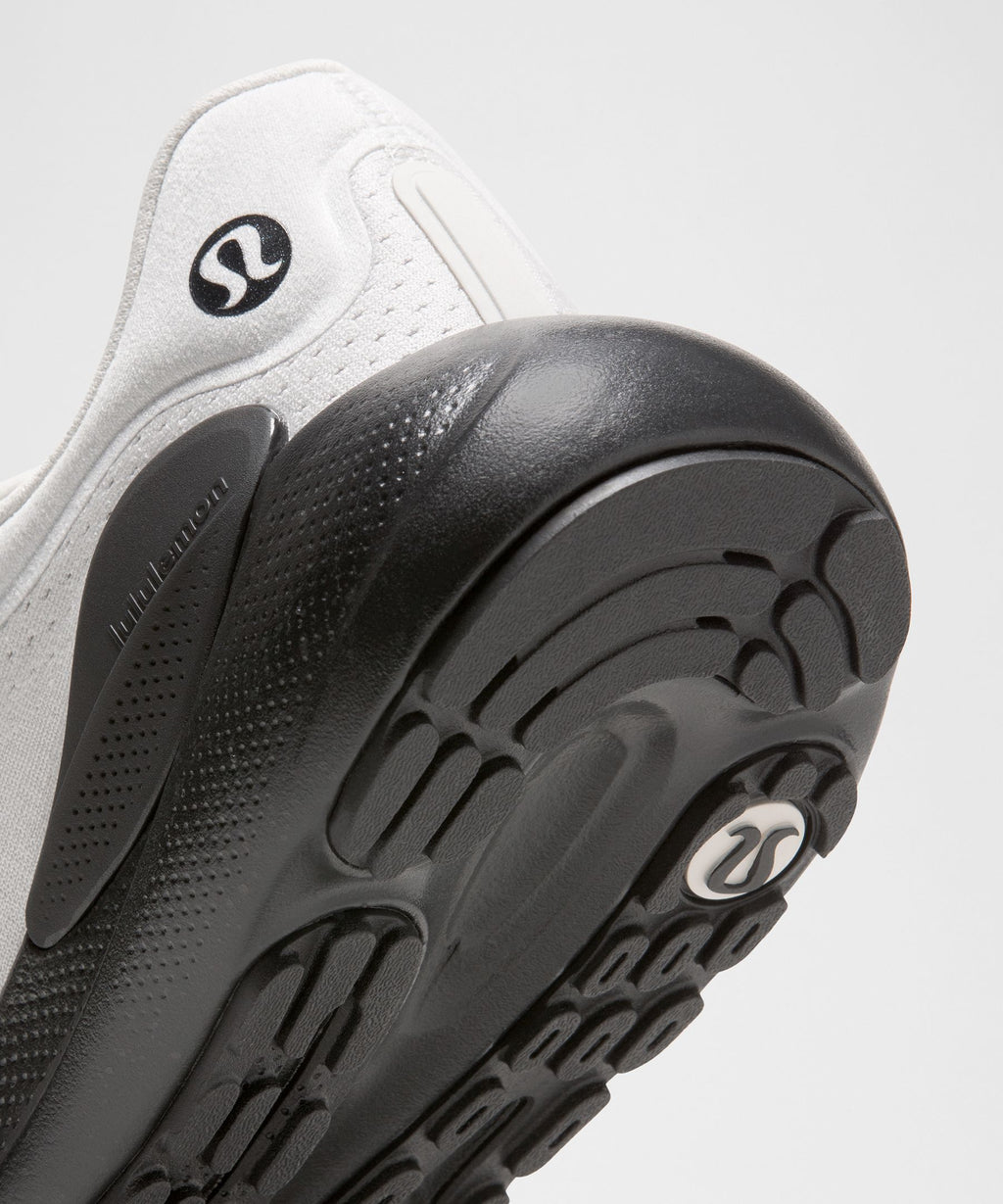 Light Vapor/Black/Black
