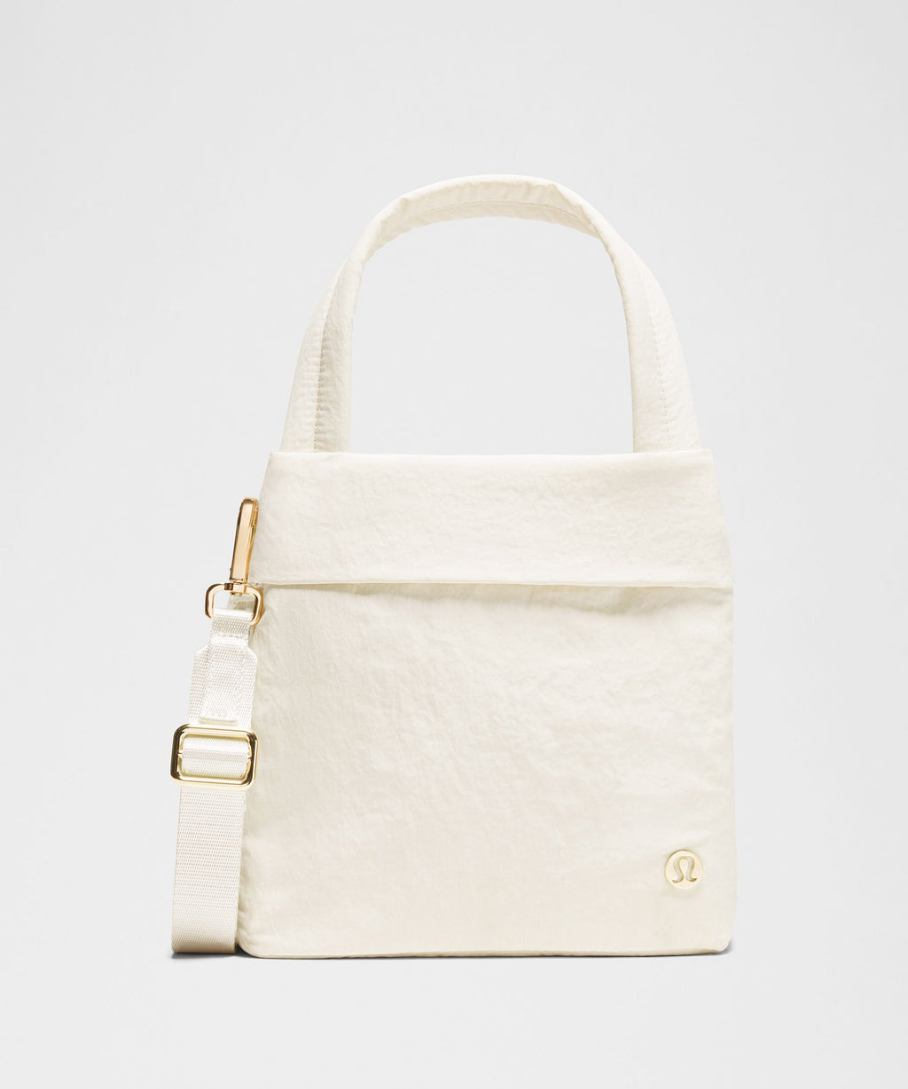 Light Ivory/Gold