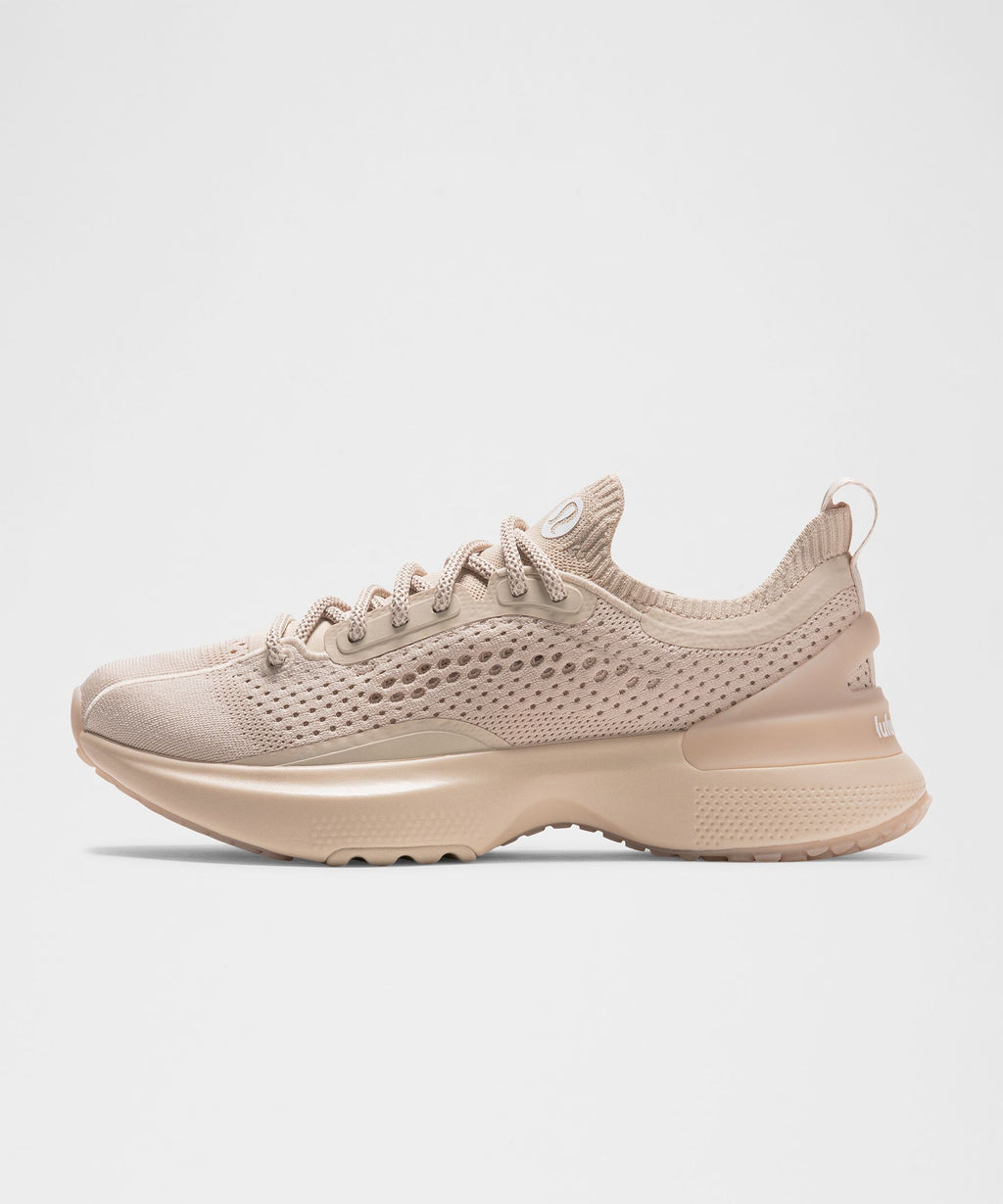 Subtle Tan/Subtle Tan/White