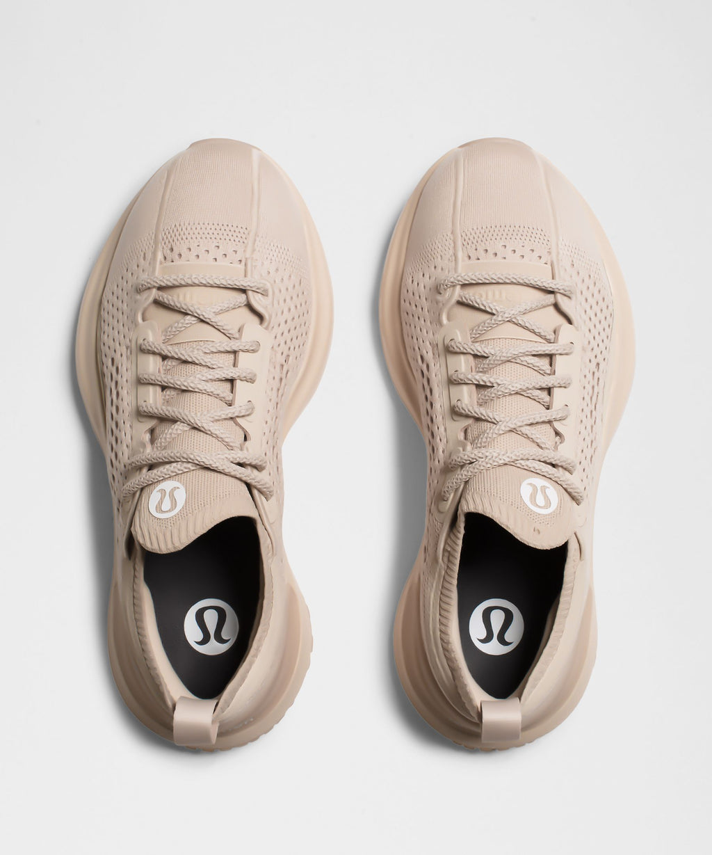 Subtle Tan/Subtle Tan/White