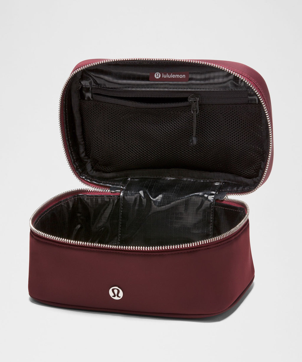 Burgundy Bay/Black/Silver