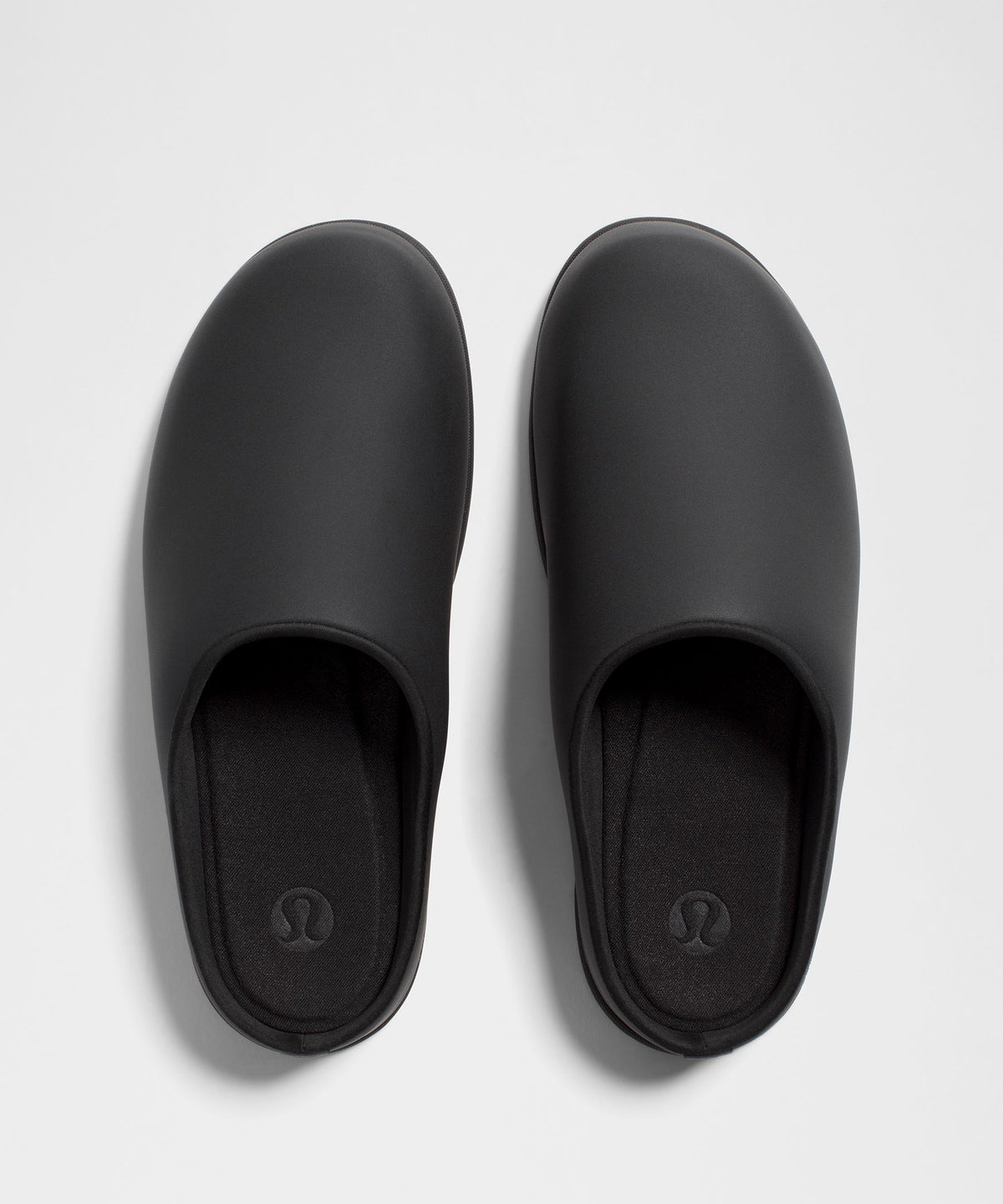 Black/Black/Black