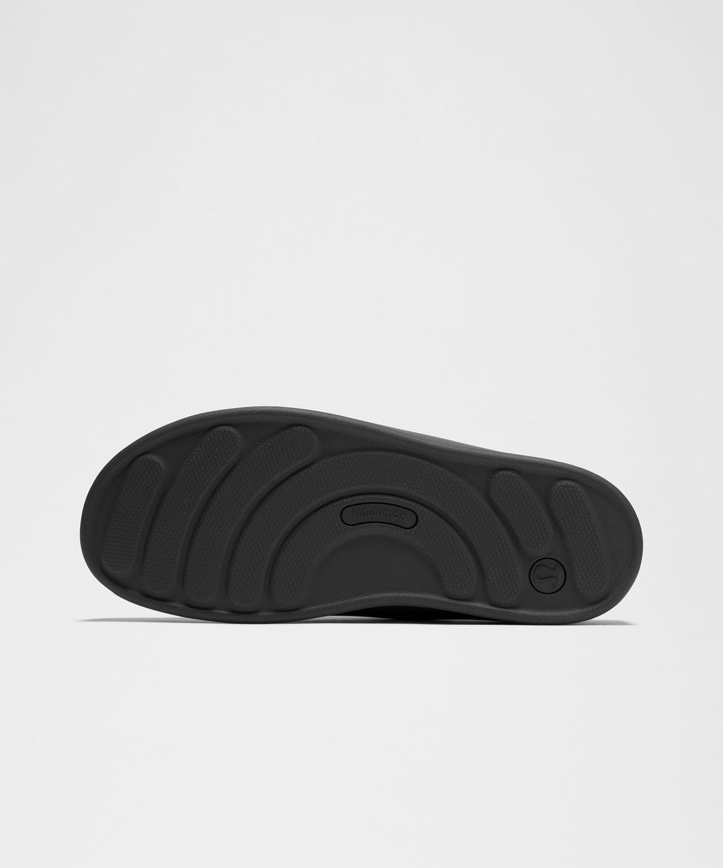 Black/Black/Black