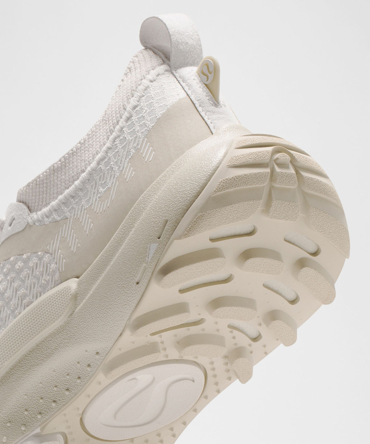 Light Vapor/Natural Ivory/White