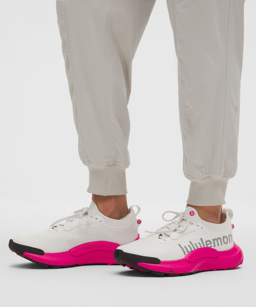 Light Vapor/Jewelled Magenta/Black