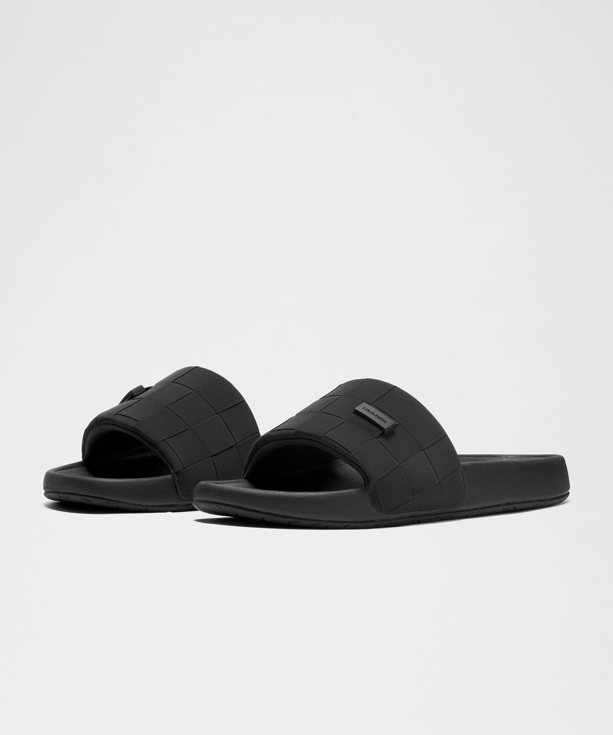 Black/Black/Black