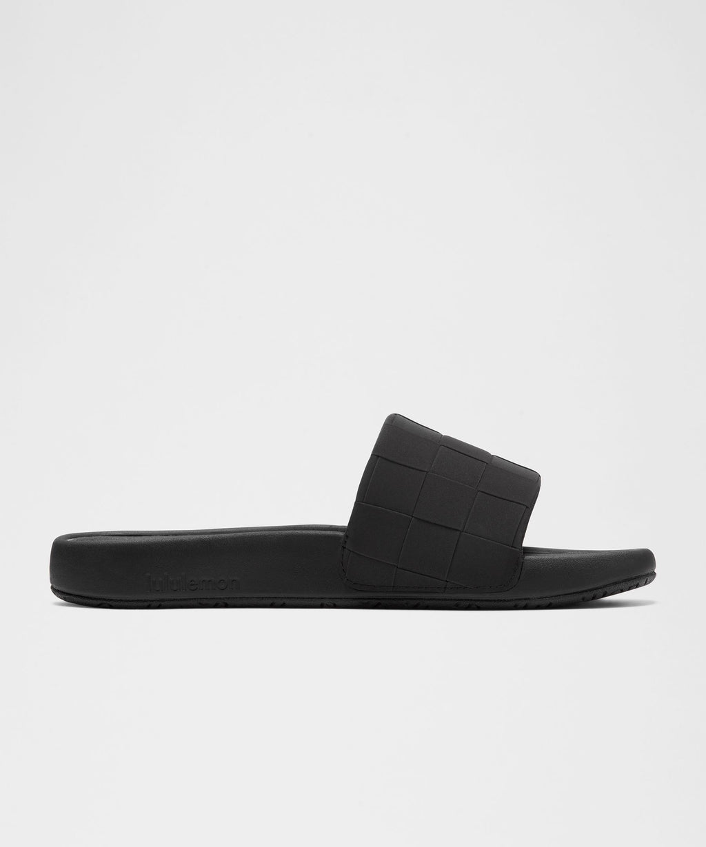 Black/Black/Black
