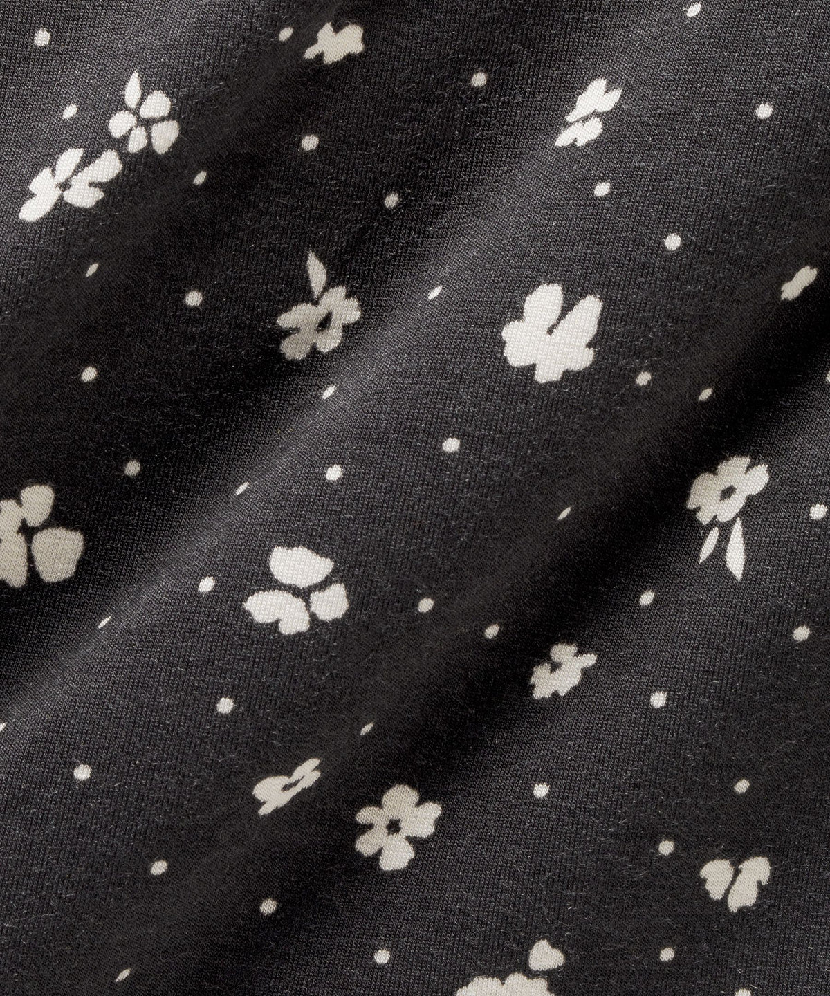 Black/Light Ivory/Petite Floral Coconut Ivory Black