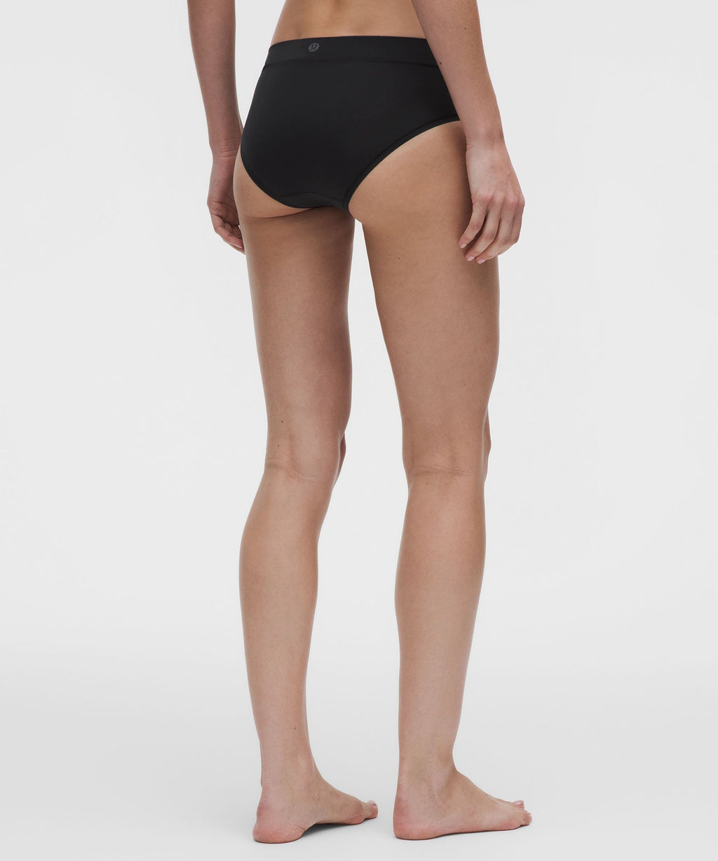Black/Light Ivory/Petite Floral Coconut Ivory Black