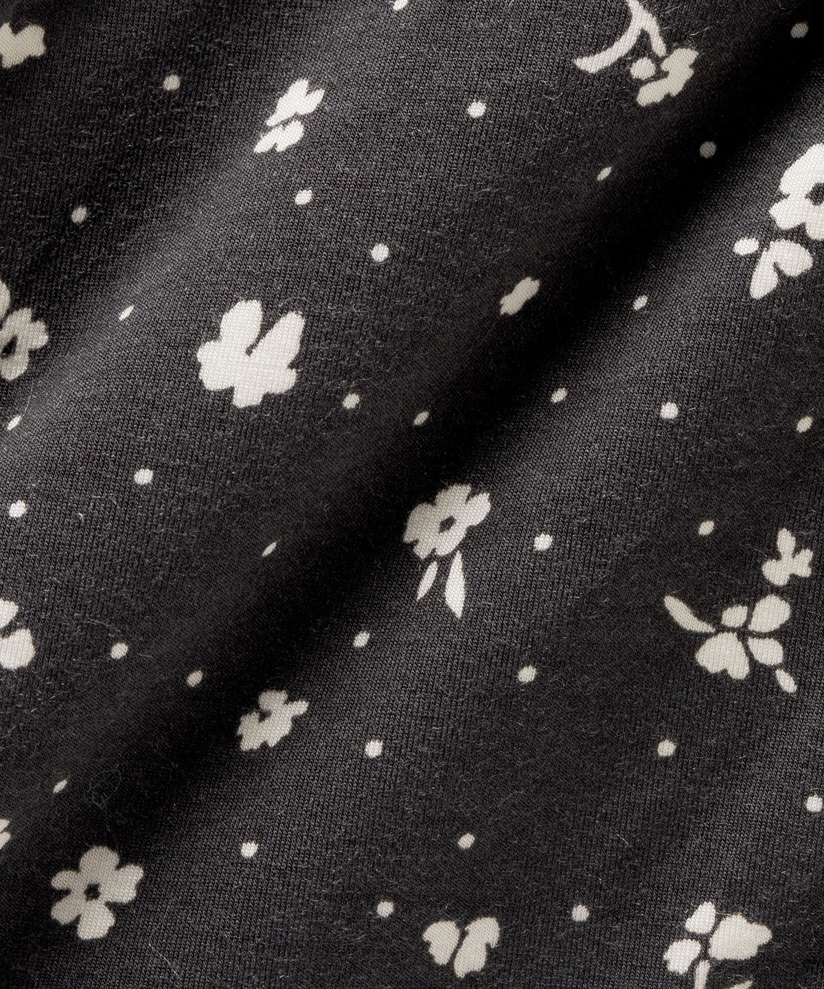 Black/Light Ivory/Petite Floral Coconut Ivory Black